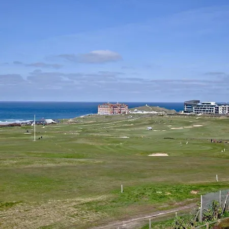 Beaches At Bredon Court Apartment
